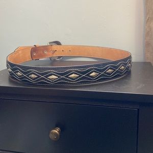 Mens Robert Graham black and brown leather belt never been worn